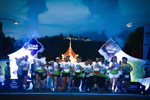 BIB: 656
                            <button type="button" onclick="openModal(22341597)" class="btn btn-primary btn-sm float-right btn-popup" data-toggle="modal" data-target=".modal-high-quality">
                        <i class="fas fa-shopping-cart"></i> Add to Cart
                    </button>
                                            <button type="button" onclick="isThisMe(22341597, true)" class="btn btn-success btn-sm float-right btn-popup btn-isme hidden" data-toggle="tooltip" data-placement="bottom" title="นี่คือรูปของคุณใช่ไหม คลิกที่นี่เพื่อเอาเข้าอัลบั้ม">
                        <i class="fas fa-plus"></i> Add to album
                    </button>
                    <button type="button" onclick="isThisMe(22341597, false)" class="btn btn-warning btn-sm float-right btn-popup btn-isnotme hidden">
                        <i class="fas fa-ban"></i> Remove from album
                    </button>